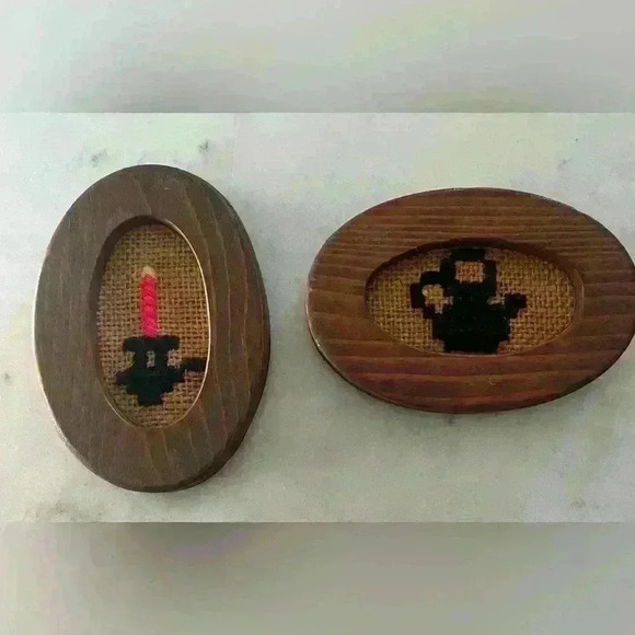 SET OF 2 MINIATURE WOOD FRAMED CROSS STITCH WALL HANGINGS 60’s/70’s. - Picture 1 of 8